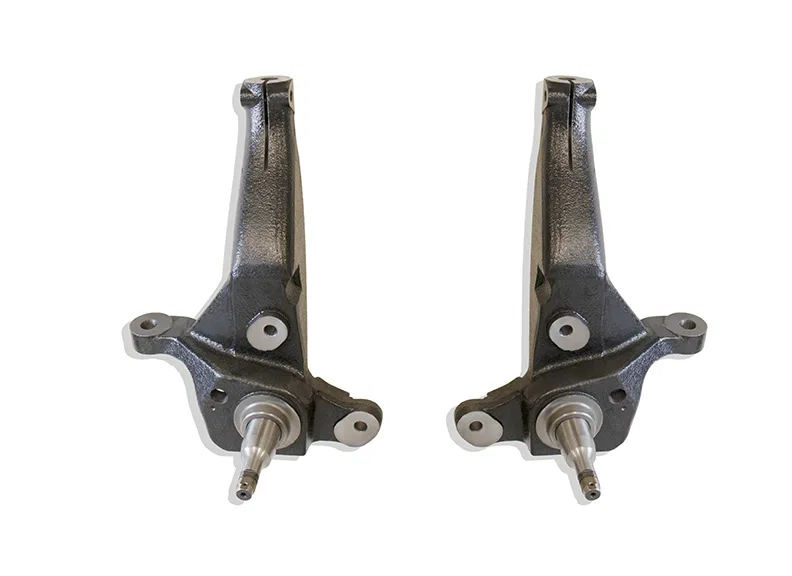 703030B – MAXTRAC Spindle, 4 To 4-1/2 Inch Lift Steel With 2 Knuckles And Brake Line Extensions